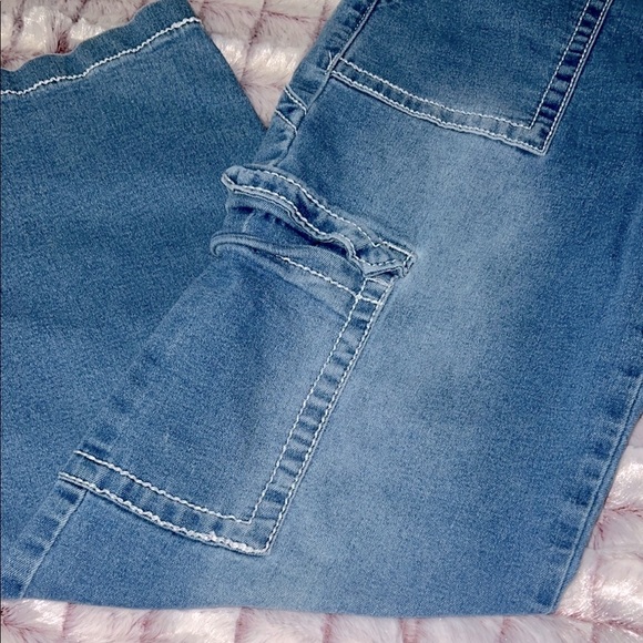 Almost Famous Blue Classic‎ Denim Jeans Teen Size S - Picture 4 of 16